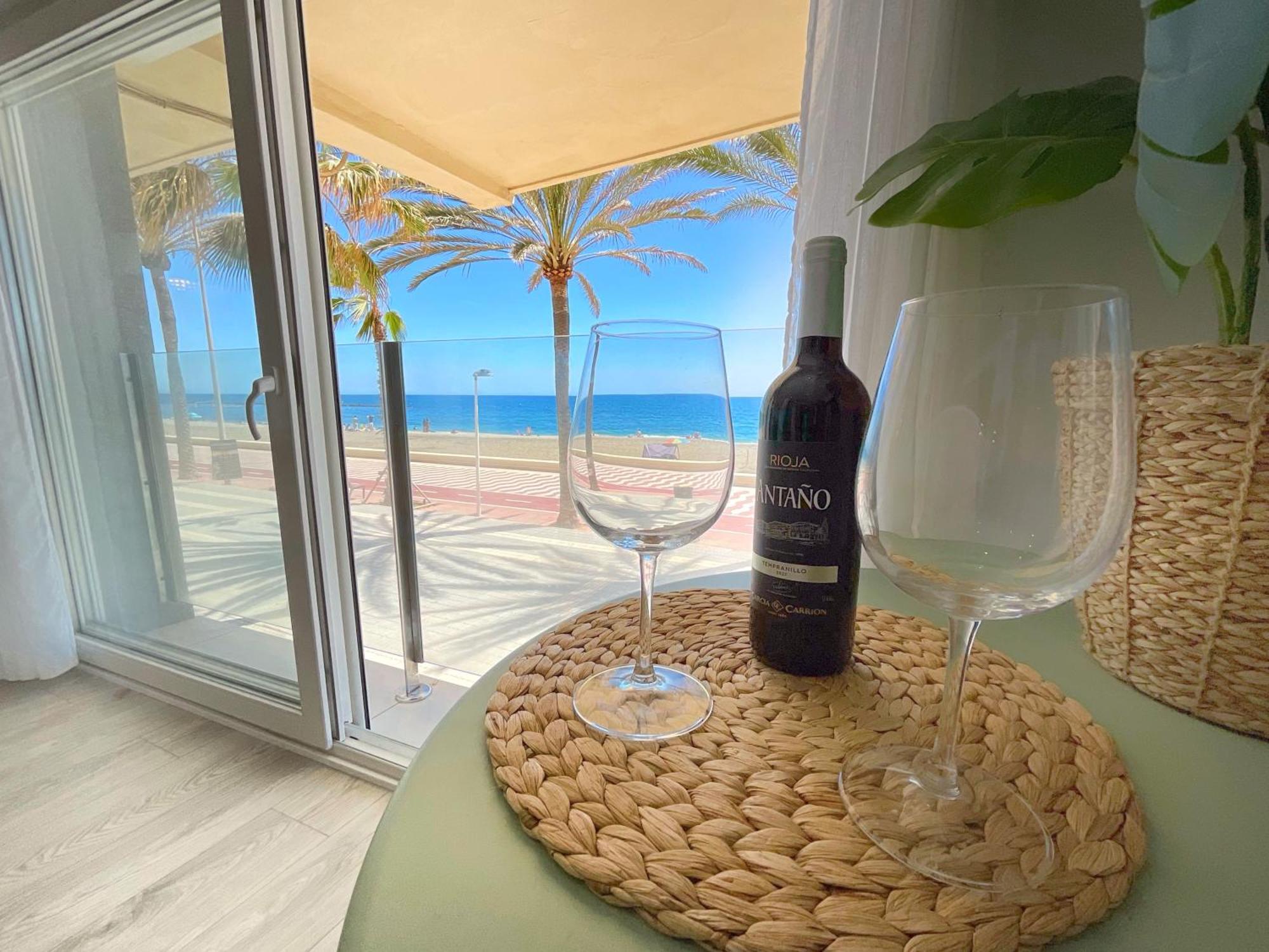 Cs7 Kaleria Suites Almeria Luaran gambar