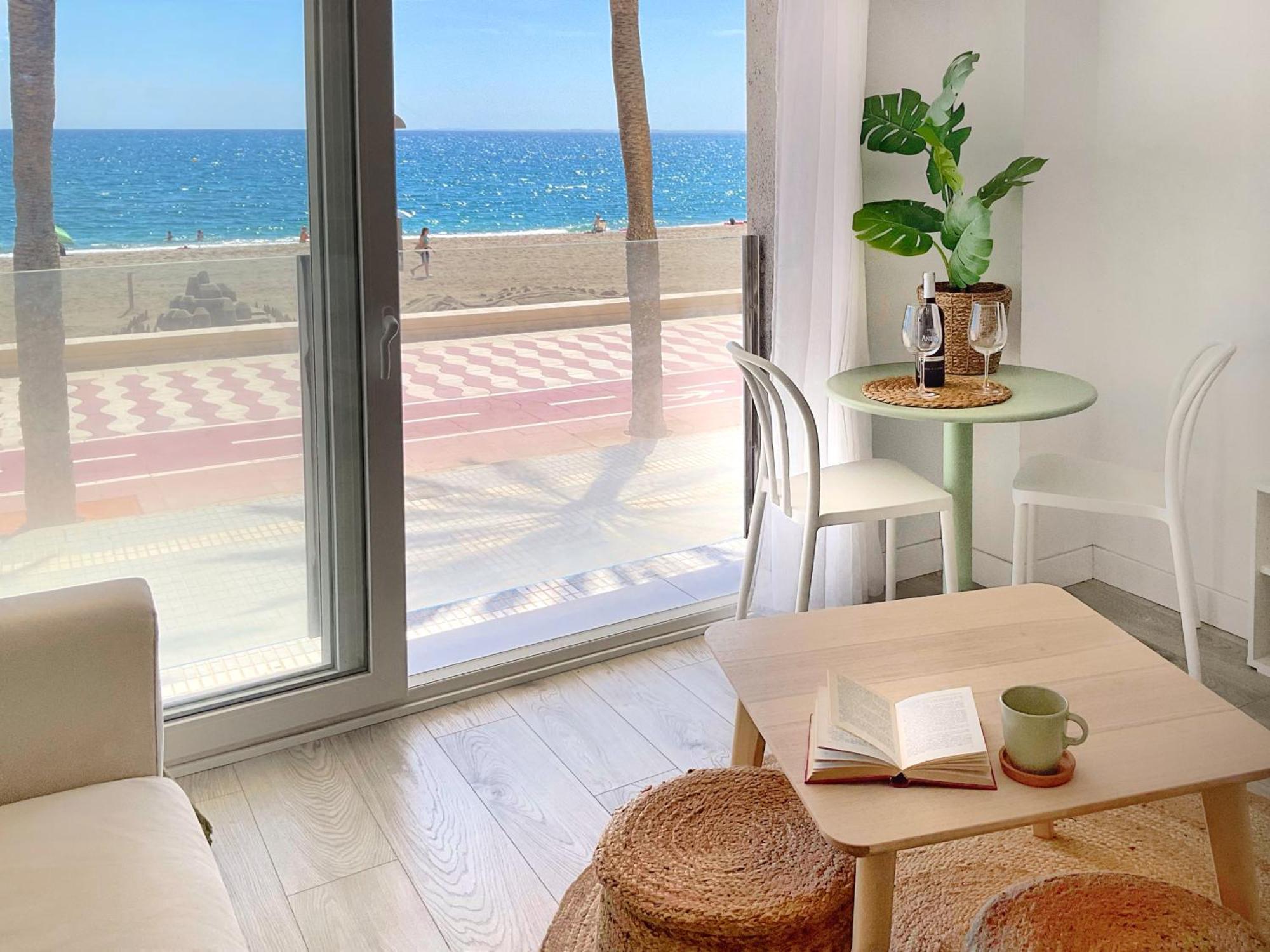 Cs7 Kaleria Suites Almeria Luaran gambar