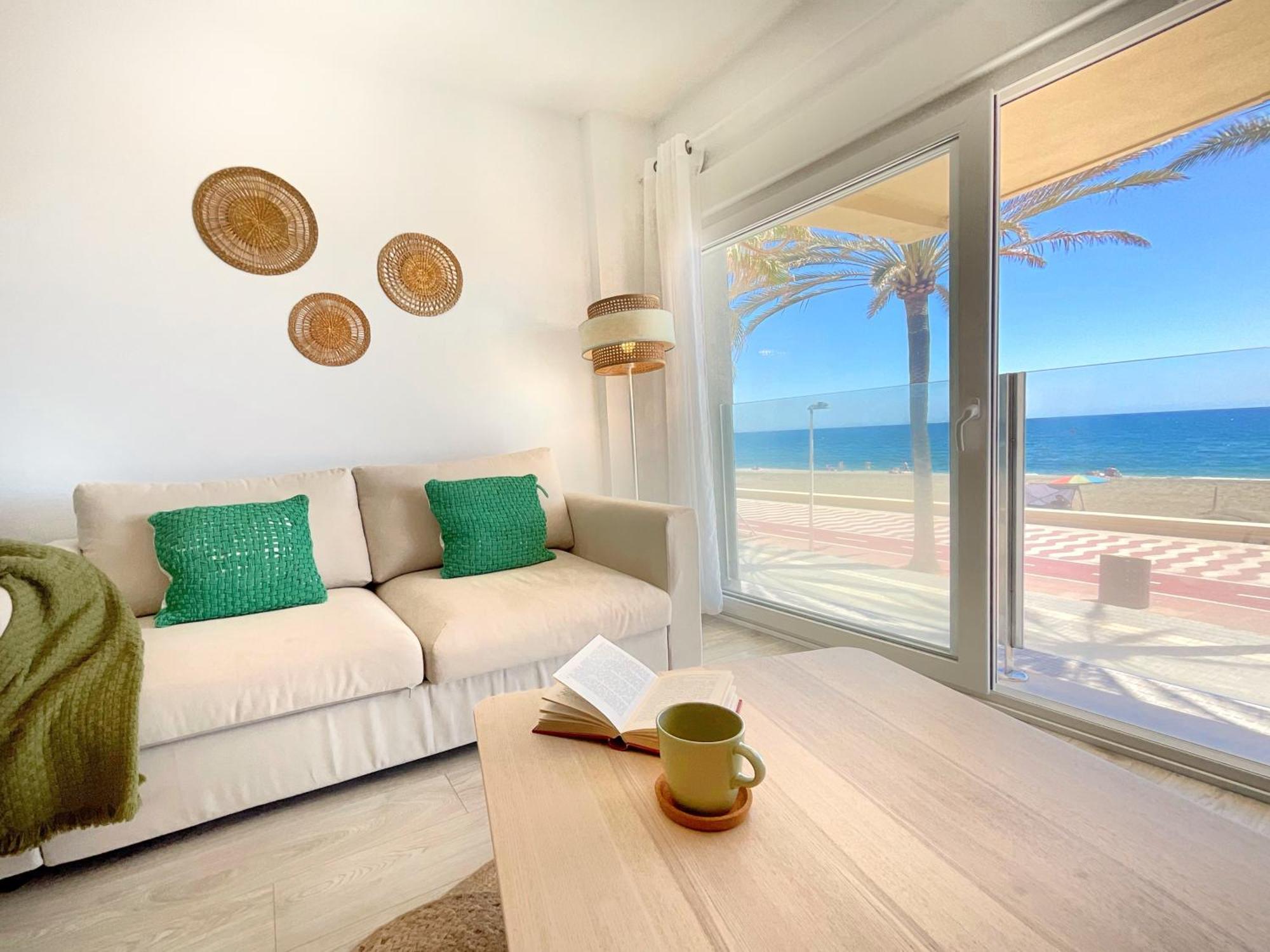 Cs7 Kaleria Suites Almeria Luaran gambar
