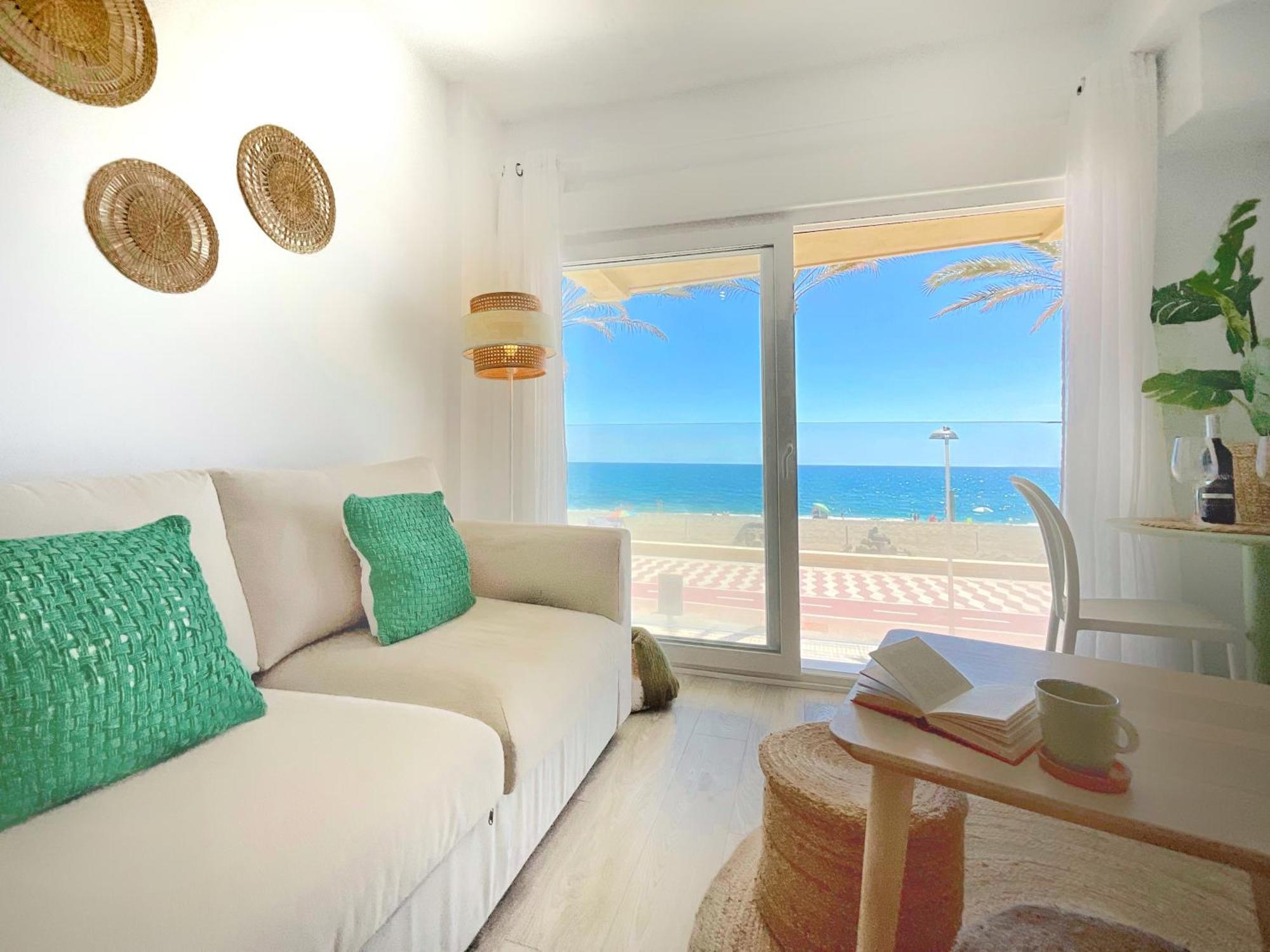 Cs7 Kaleria Suites Almeria Luaran gambar