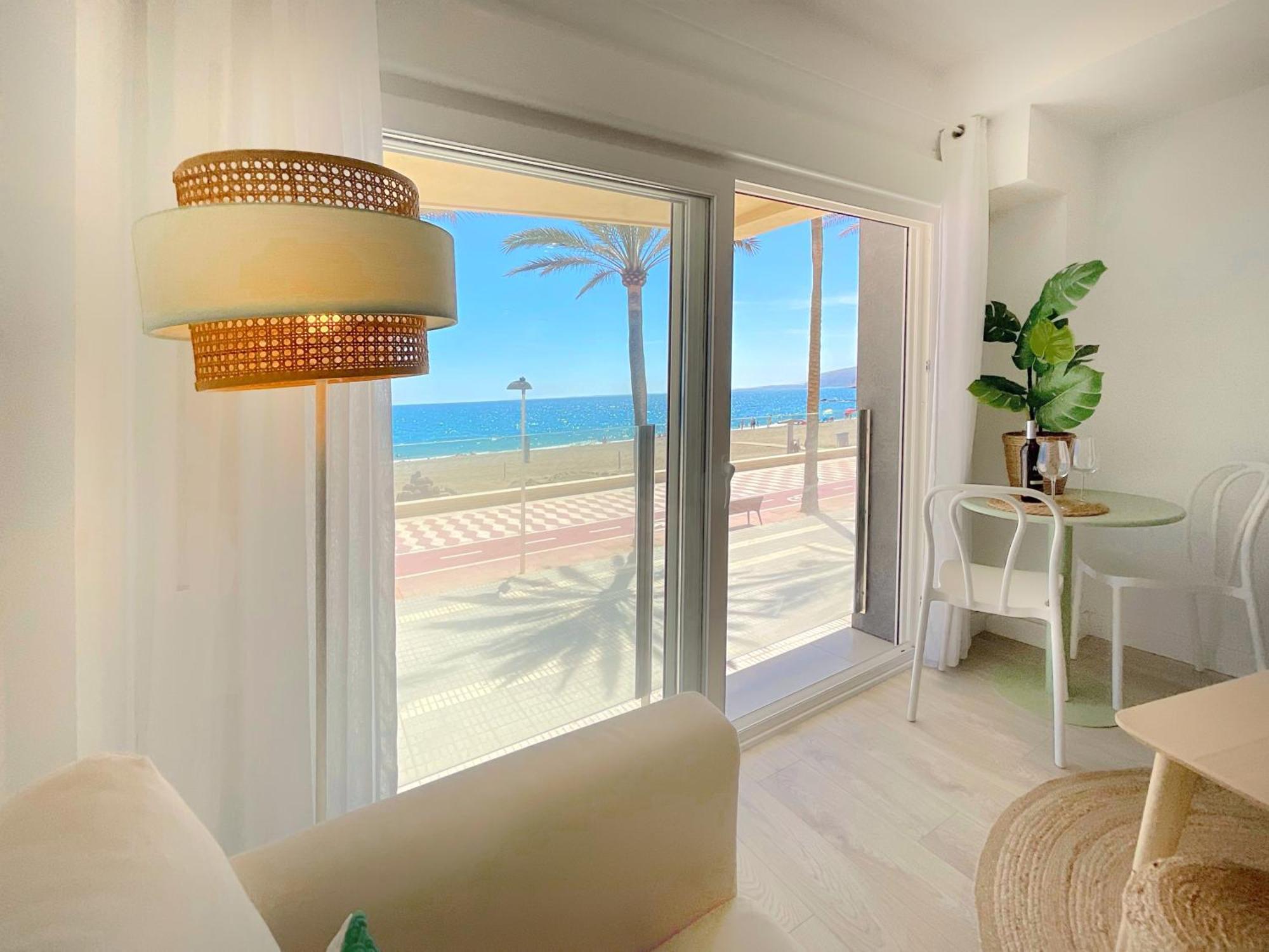 Cs7 Kaleria Suites Almeria Luaran gambar